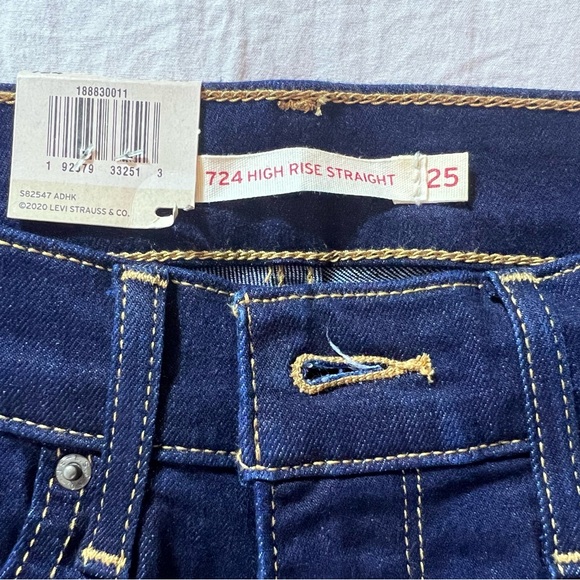 Levi’s blue 724 high rise straight jeans Hyper-soft. Size: 25 x 30 - Picture 6 of 7